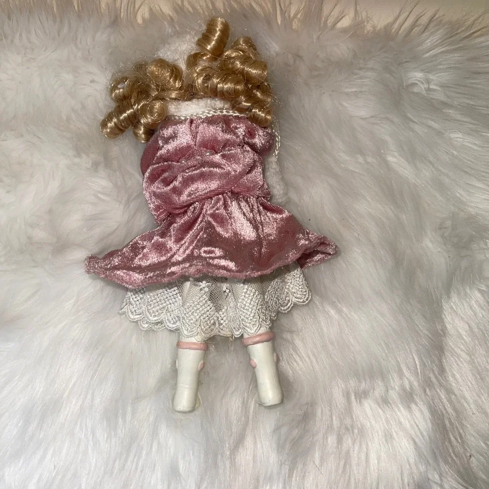 Vintage Dillard's Trimmings Winter Girl Ornament Pink‎ Velvet Coat w/ Box